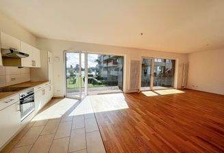 Beispielbild heller Wohnraum