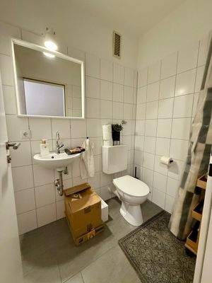 Gäste-WC im Erdgeschoss.jpg