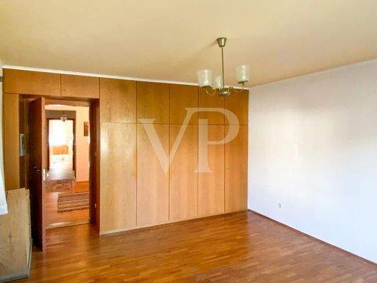 OG Zimmer Garten Einbauschrank