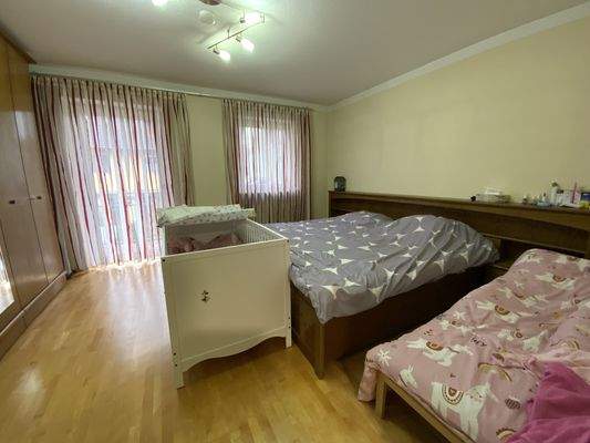 Schlaf/Kinderzimmer im OG