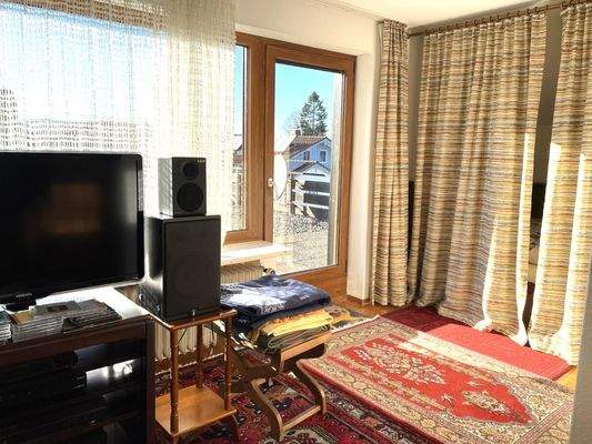 26 Zimmer Westen, Austritt auf die Dachterrasse.JPEG