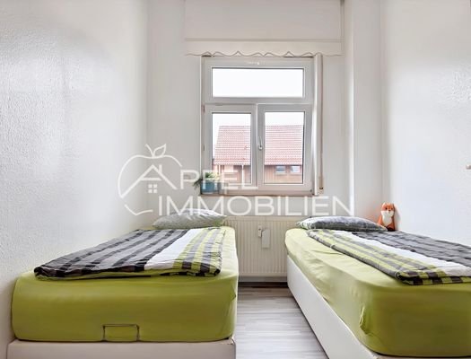 Kind/Bürozimmer