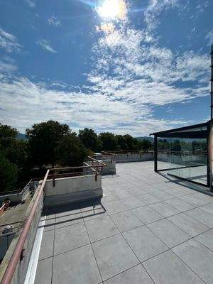 10. Dachterrasse Komplettansicht.jpg