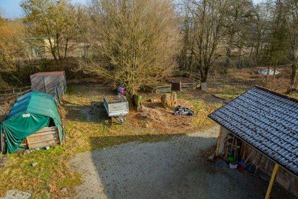Aussicht vom Balkon auf Garten