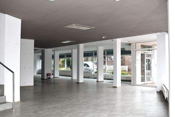 Ladenfläche im Erdgeschoss (vor der Vermietung)