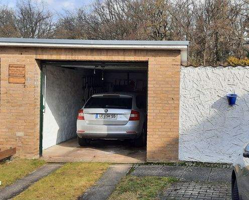 Garage geöffnet.jpg