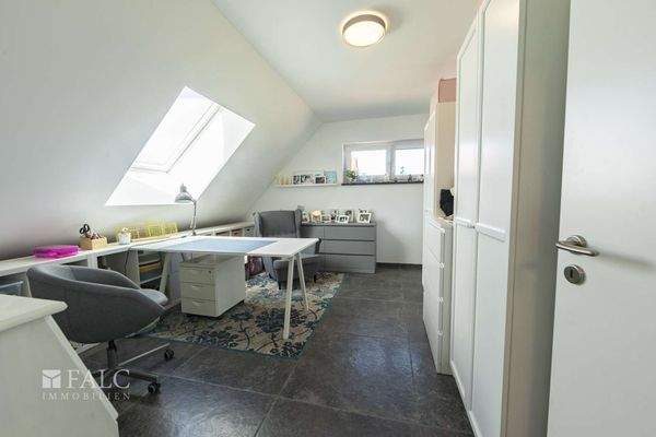Büro Dachgeschoss