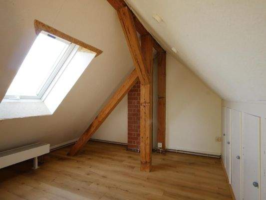  Die kleine KAMMER im Spitzboden