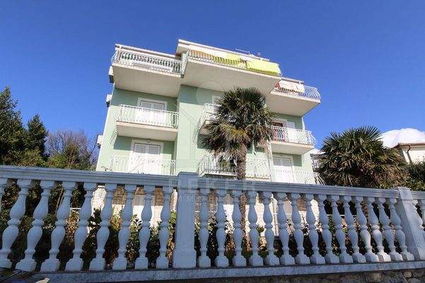 ...mit zwei Häusern