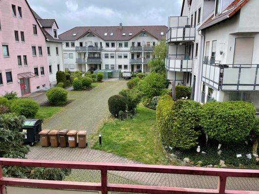 Balkonblick zum Innenhof.JPG