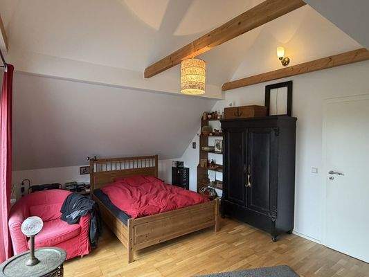 gemütliches Schlafzimmer mit Blick ins Grüne (3)