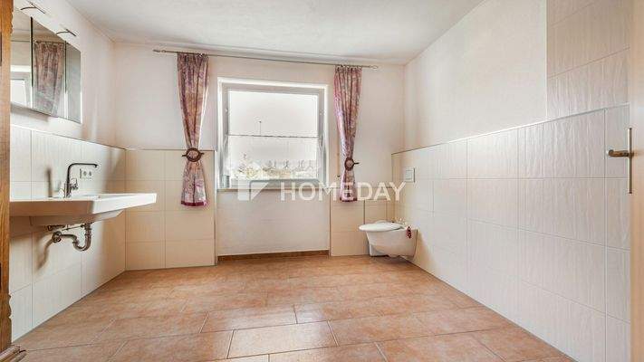 1. OG Badezimmer 1 1