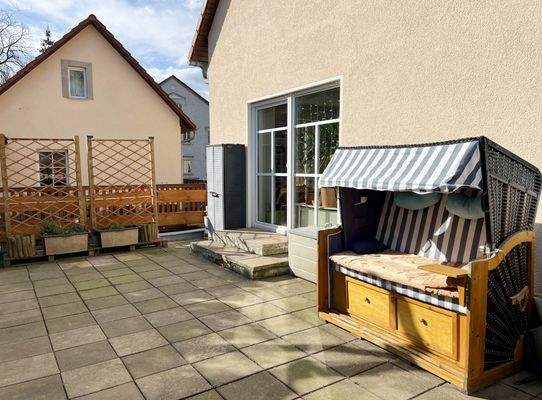 großzügige Terrasse
