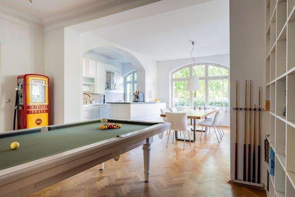 Spacious living room overlooking the dining area a