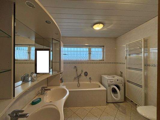 H 541 EG Tageslichtbad Ansicht 1.jpg