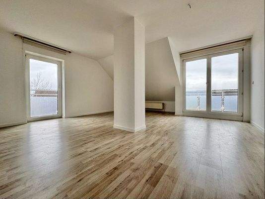 Großzügiges Wohnzimmer...