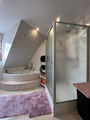 Badezimmer (Foto 2)