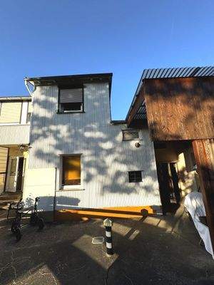 Hausrückseite zum Hof