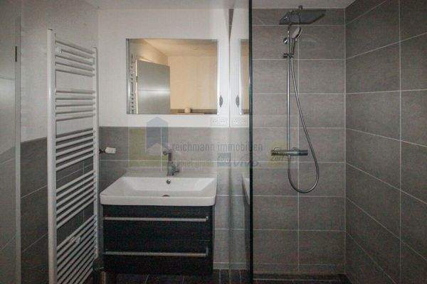 Badezimmer / begehbare Dusche