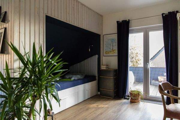 Kojenzimmer mit Zugang zur Dachterrasse