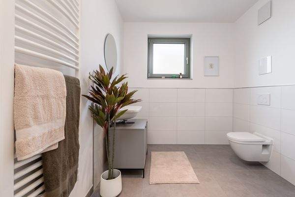 Bad en Suite mit Fenster