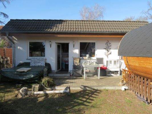 Massives Nebengelass