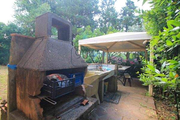 Kleine Wohnung mit Garten in einem historischen Naturstein-Bauernhaus in Vinci