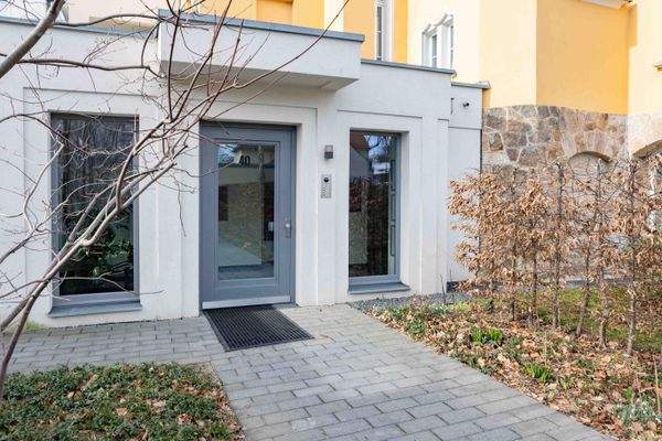 Hauseingang von außen