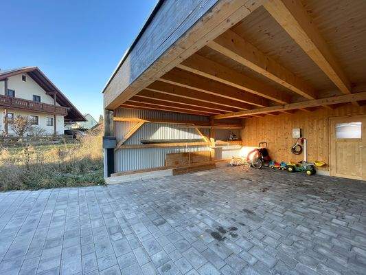 Carport mit Wallbox