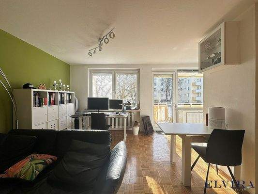 großzügiger und freundlicher Wohnbereich