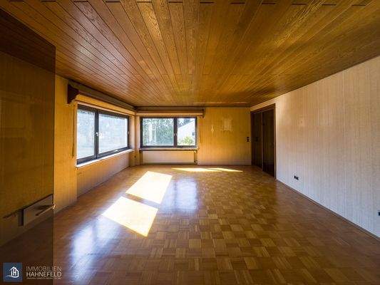 Wohnzimmer der Hauptwohnung