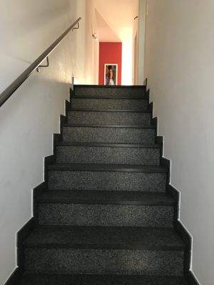 Wohnungsinterne Treppe zum DG.jpg