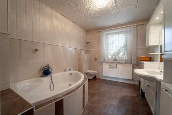 Badezimmer Erdgeschoss