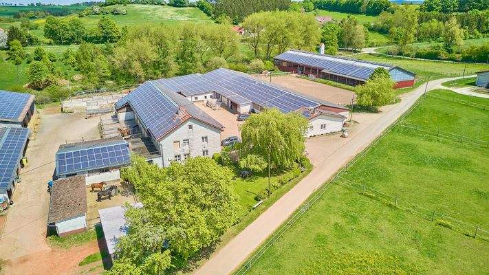 02 Ansicht Straßenseite.jpg