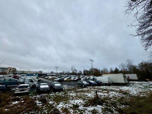 Blick ins Grundstück