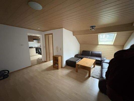 Wohneinheit DG leer stehend