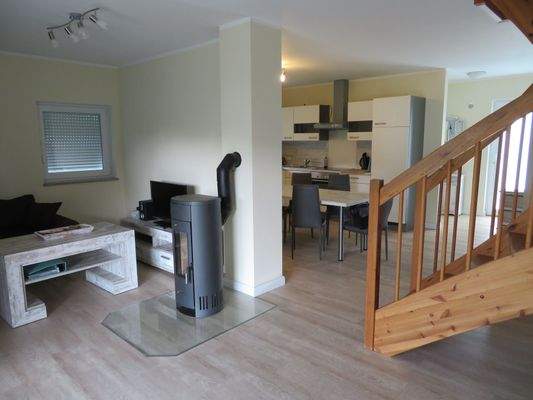 Kamin mit Treppe ins Obergeschoss