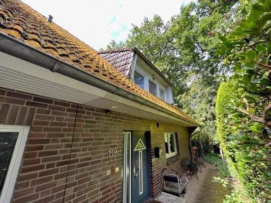 Gebäudeansicht Eingangsbereich