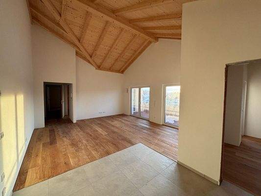 Wohn-Essbereich mit Küche (8).jpeg