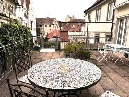 Terrasse mit Blick zur Burg Meersburg 