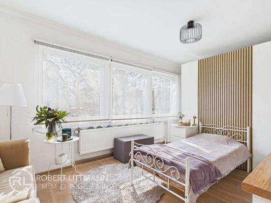 CAM04259G0-PR0083-STILL015