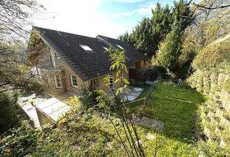 Viel Platz für die ganze Familie Modernes EFH vor den Toren von Linz am Rhein mit Terrassen, Balkon, Garten + Garage