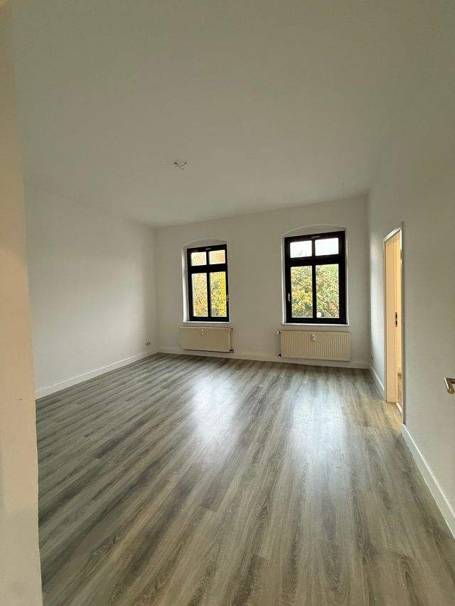 Helle 2 Raum Wohnung mit Einbauküche in Zwickau ab sofort zu vermieten - Photo 1