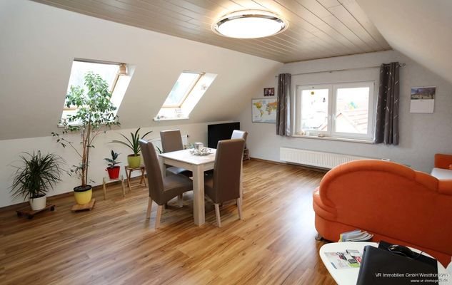 Wohnzimmer DG