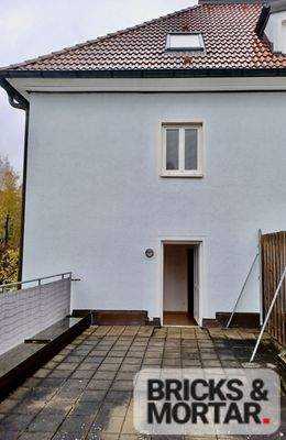 Blick von der Terrasse Richtung Schlafzimmer 