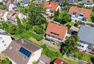 Haus + potenzielles Baugrundstück