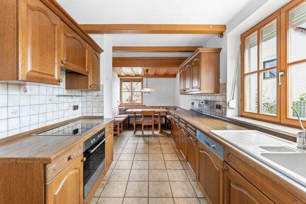 Große separate Küche