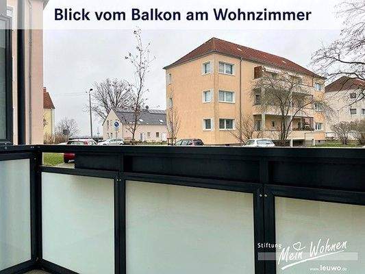 Blick vom Balkon am Wohnzimmer