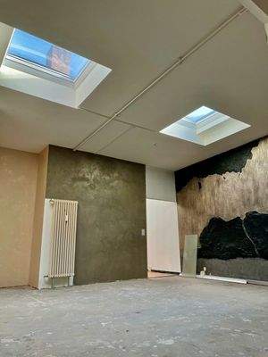 Exklusiver Raum mit fertigem Wandputz im 1. Obergeschoss