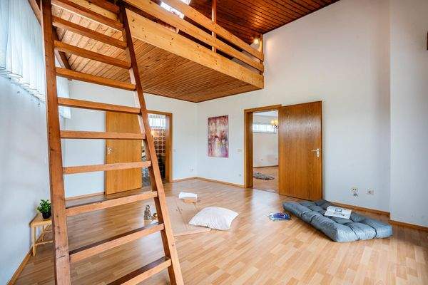 Anbau mit Galerie und Bad